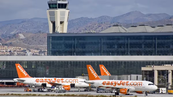 Taxi Chiclana Flughafen Málaga 【Online Buchen】 Taxi Chiclana Flughafen Málaga 【Online Buchen】